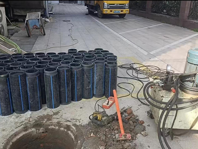 镇宁PE置换管厂家 DN315置换管 非开挖管短管置换